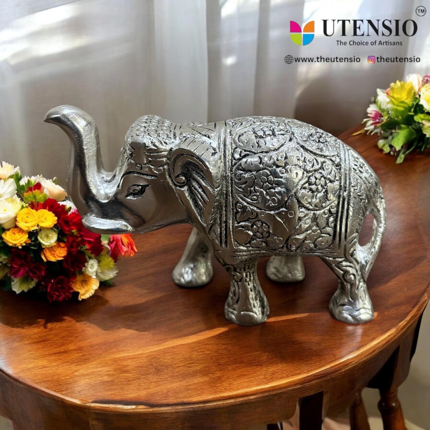 Elephant on table 
