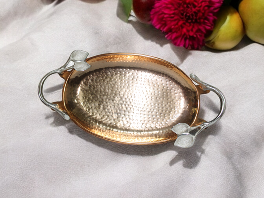 serving tray
serving tray with handles
metal serving tray
