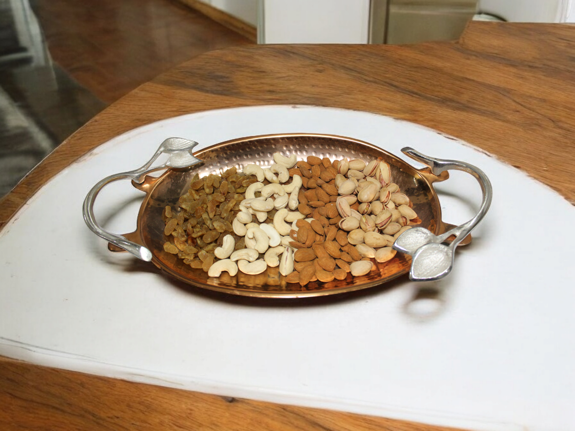 rose gold tray 
metal serving tray
serving tray with handles